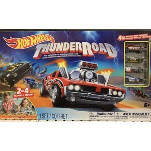 Hot Wheels Thunder Road The Ultimate Racing Challenge Board Game NEW SEALED